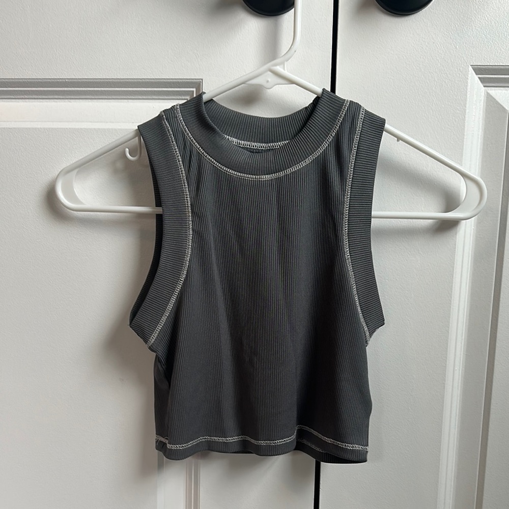 SHEIN Gray Fitted Crop Tank Top